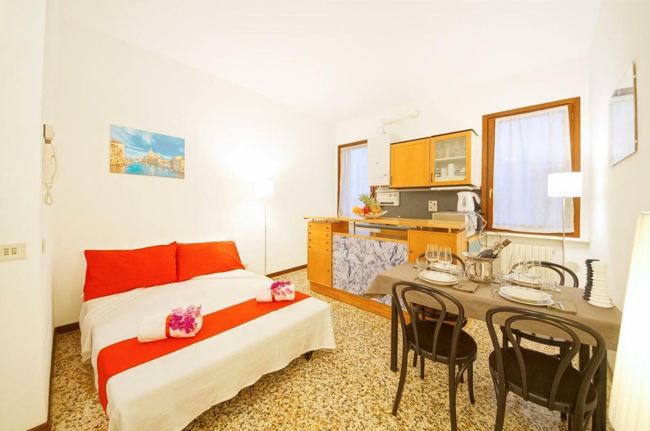 Santa Marina Apartment Rialto Wenecja Zewnętrze zdjęcie