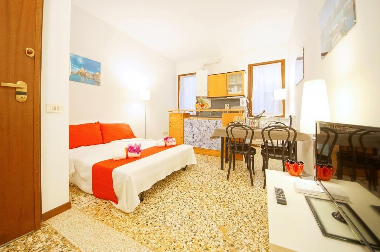 Santa Marina Apartment Rialto Wenecja Zewnętrze zdjęcie